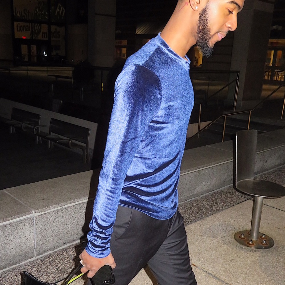 LONG SLEEVE VELOUR T-SHIRT! - Picture 2 of 3